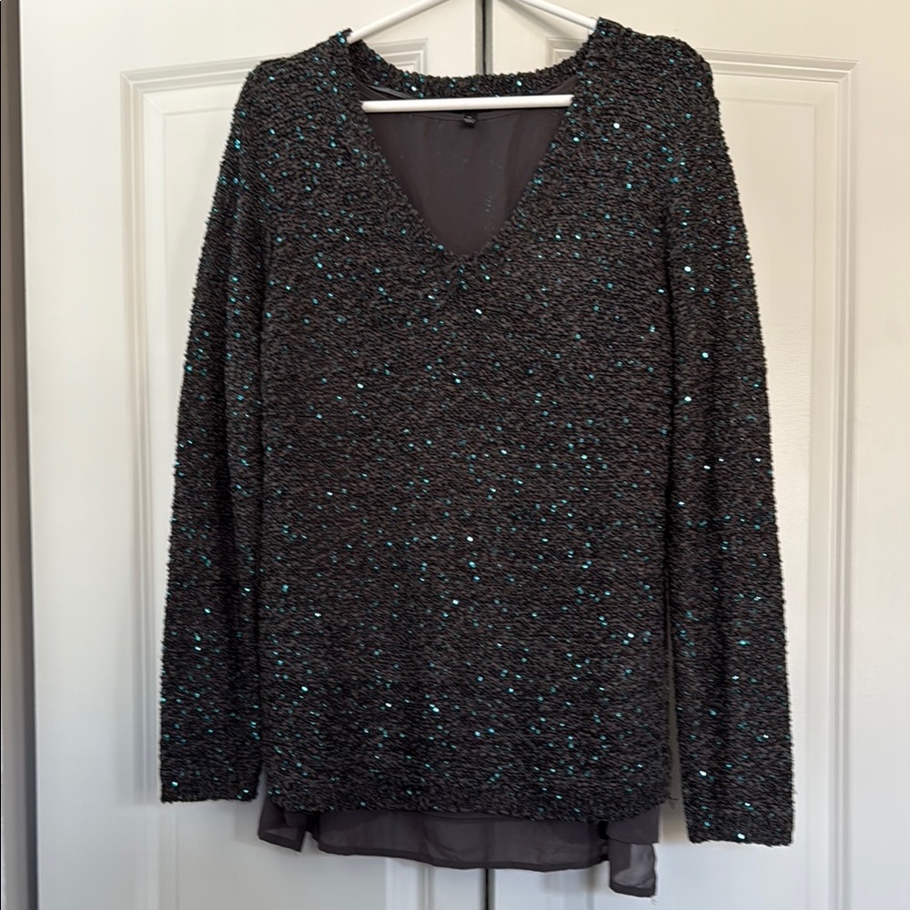 Elegant Black and Green Women's Top